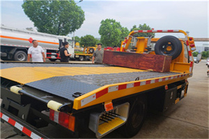 进贤附近拖车电话号码服务